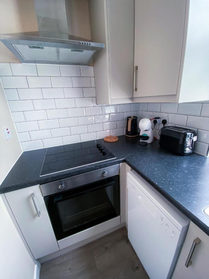 Stylish 1 Bedroom Flat In Wood Green 伦敦 外观 照片