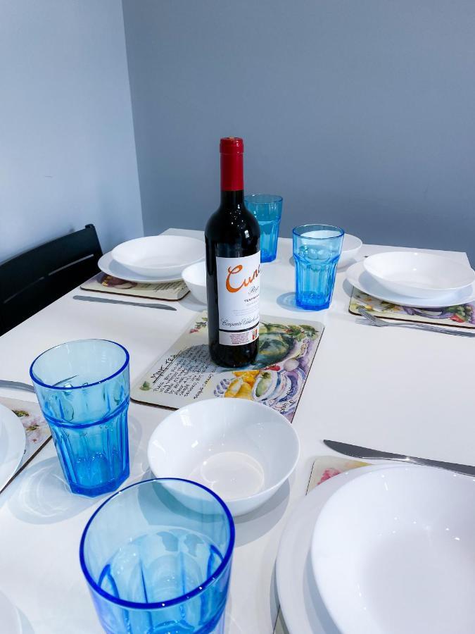 Stylish 1 Bedroom Flat In Wood Green 伦敦 外观 照片