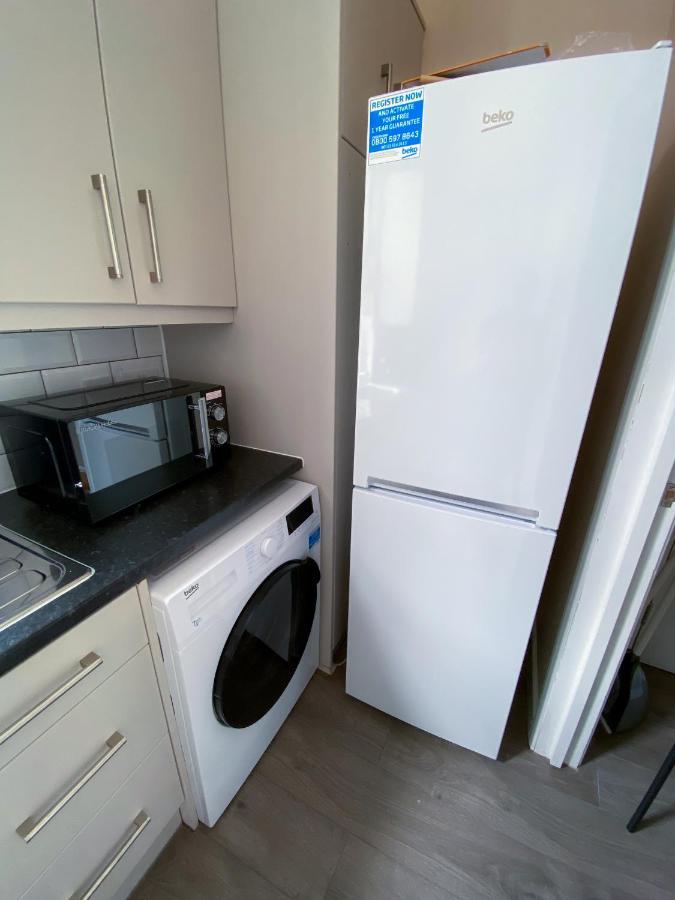 Stylish 1 Bedroom Flat In Wood Green 伦敦 外观 照片